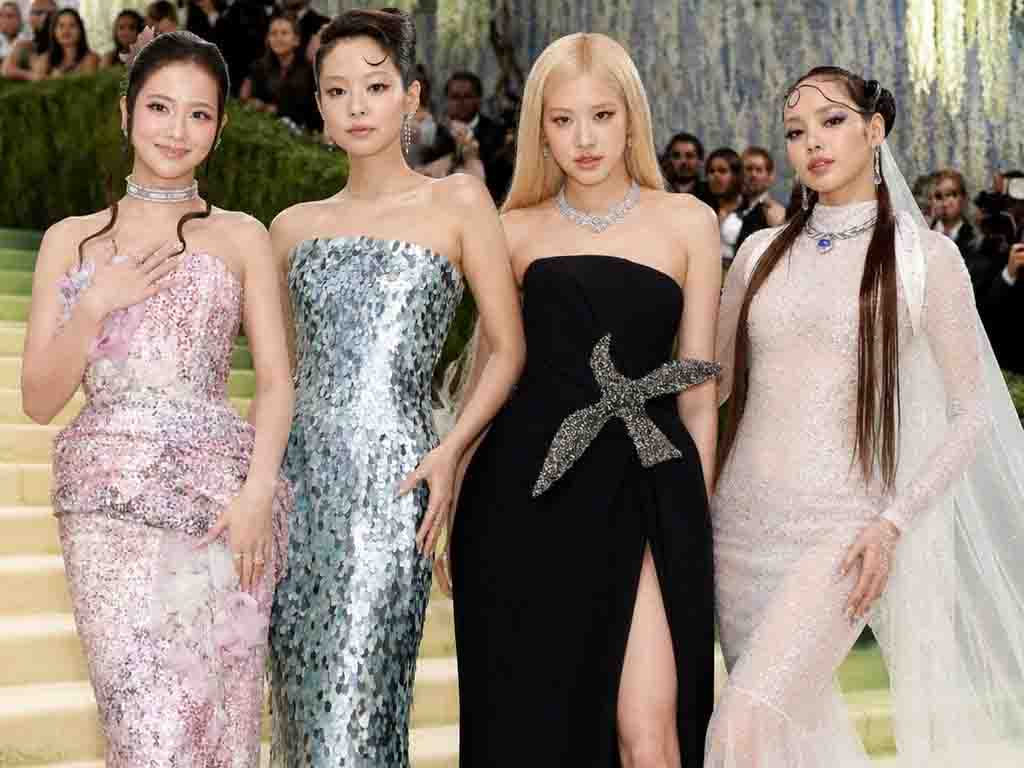 Grup Kpop, BLACKPINK Hadiri Perayaan 10 Tahun Debut dengan Personel Lengkap