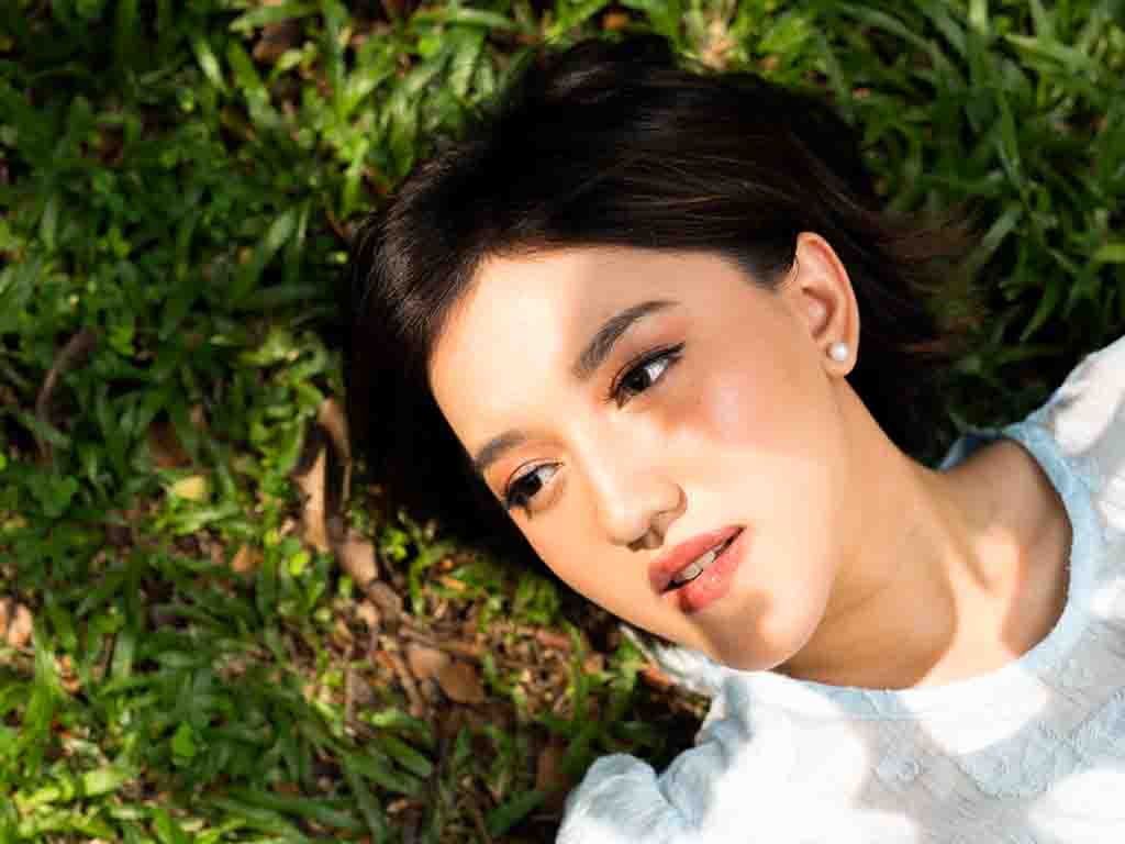 Ify Alyssa Unjuk Kematangan Bermusik Lewat Single Pindah Pelan Pelan