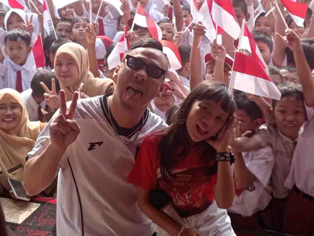 Promosi Lagu Merah Putih Gemilang, Annisa Dalimunthe dan Ikmal Tobing Keliling Sekolah Dasar