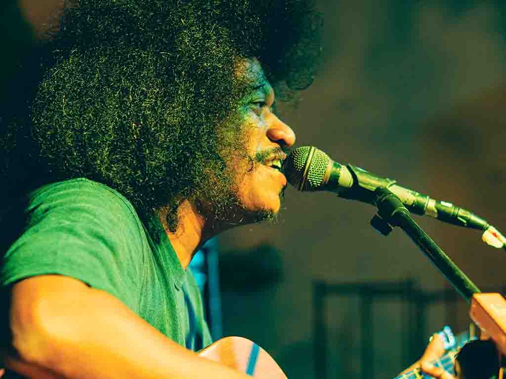 Jadi Bagian Gerakan No Music On a Dead Planet, Daniel Rumbekwan Rilis Single Rumput Liar