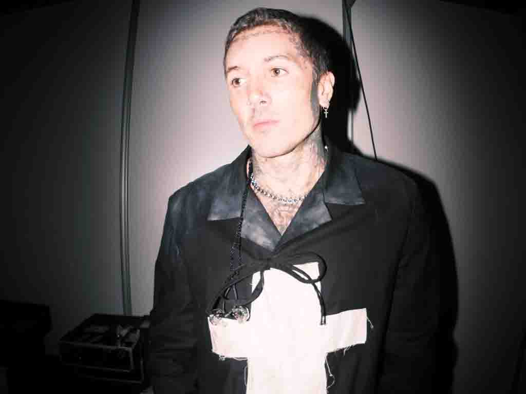 Vokalis BMTH, Oliver Sykes Angkat Bicara Soal Macklemore, Ed Sheeran dan Solidaritas Palestina